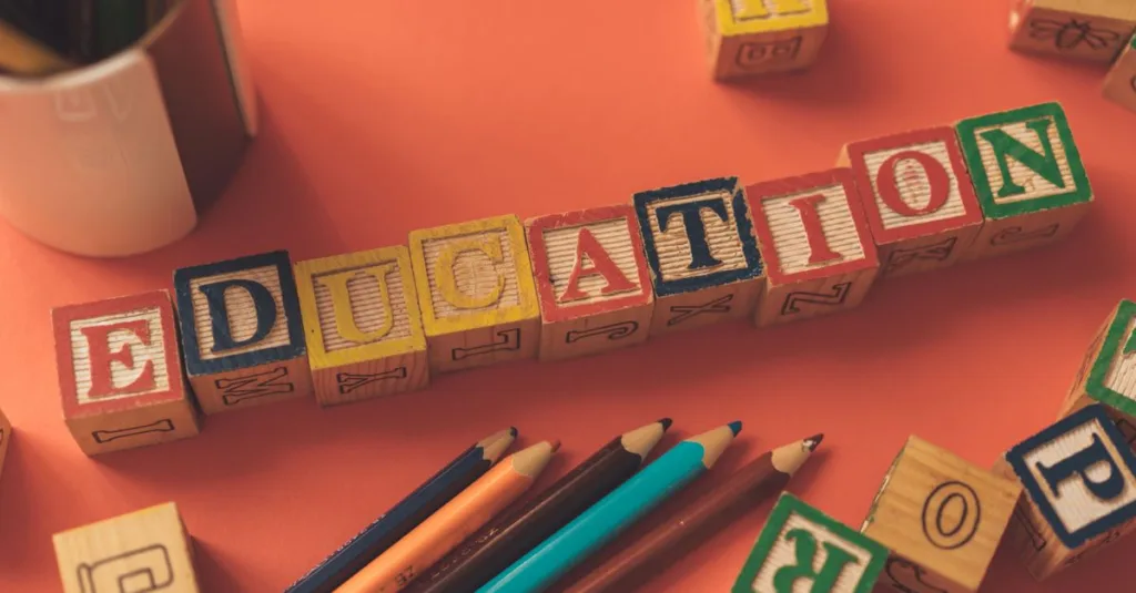 découvrez l'importance de l'alphabétisation précoce pour le développement des compétences en lecture et écriture chez les jeunes enfants.