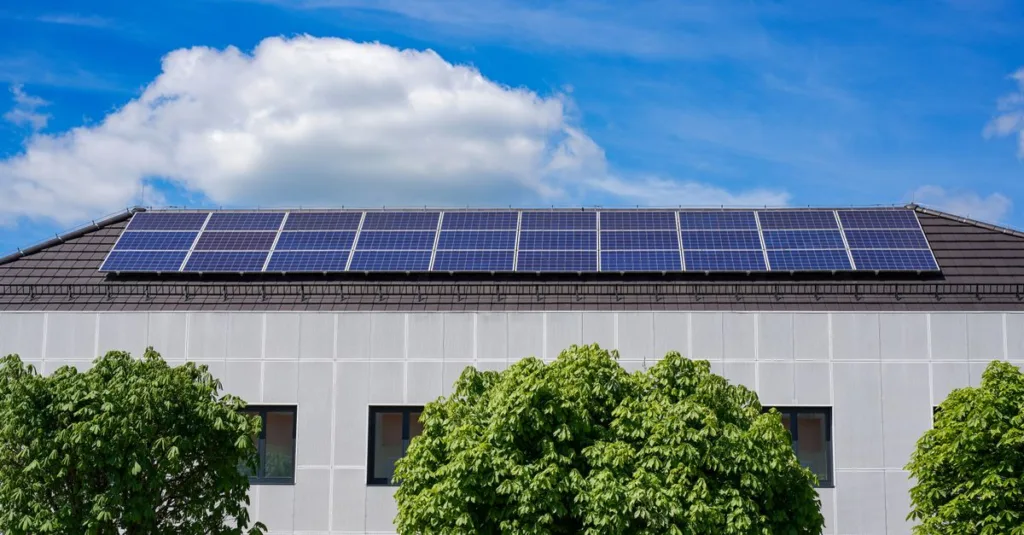 découvrez nos panneaux solaires efficaces et durables pour une énergie renouvelable et économique à la maison ou au travail.