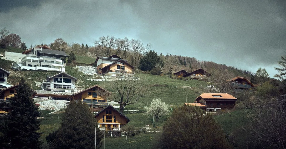 découvrez les règles de taxe d’habitation applicables à un chalet situé dans un parc résidentiel de loisirs et les critères qui déterminent son imposition.